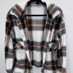 Size Small/4 Plaid Print Drop Shoulder Jacket